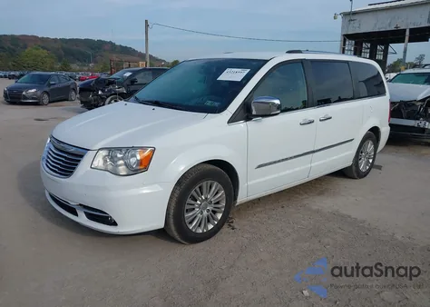 2016 Chrysler Town & Country Limited из США, поврежденный, VIN 2C4RC1JG8GR221572